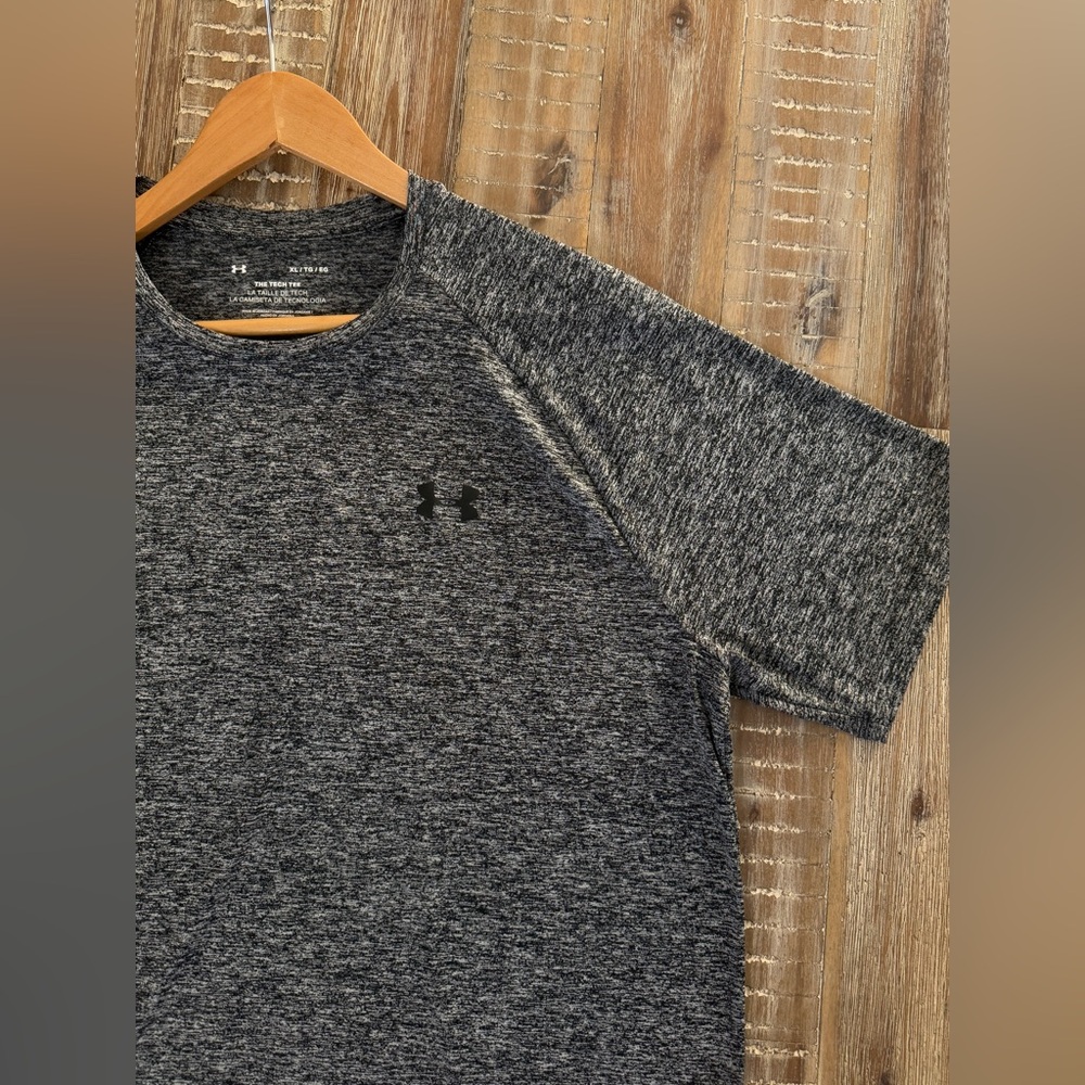 Under Armour Athletic T-Shirt Short Sleeve The Tech Tee